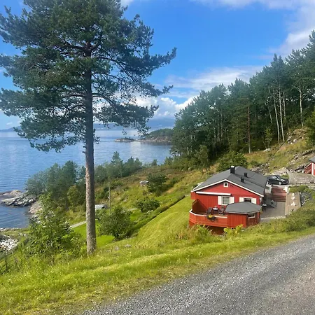 Countryside Close To Sea And Mountains Gasthof Vestnes